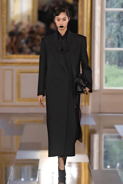 Look 4